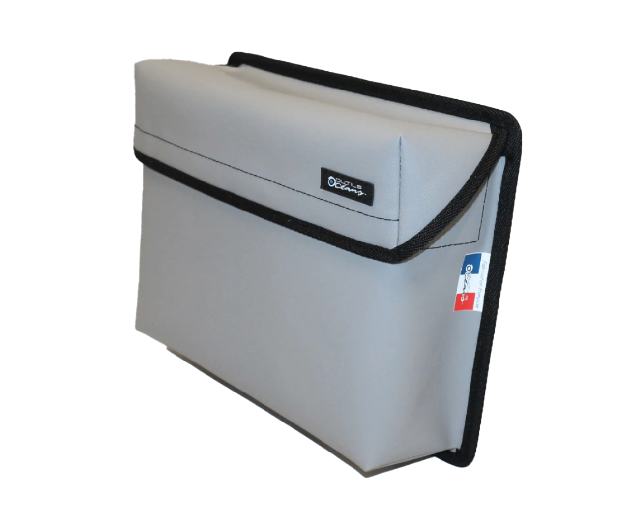 Gary Organizer with Velcro Flap